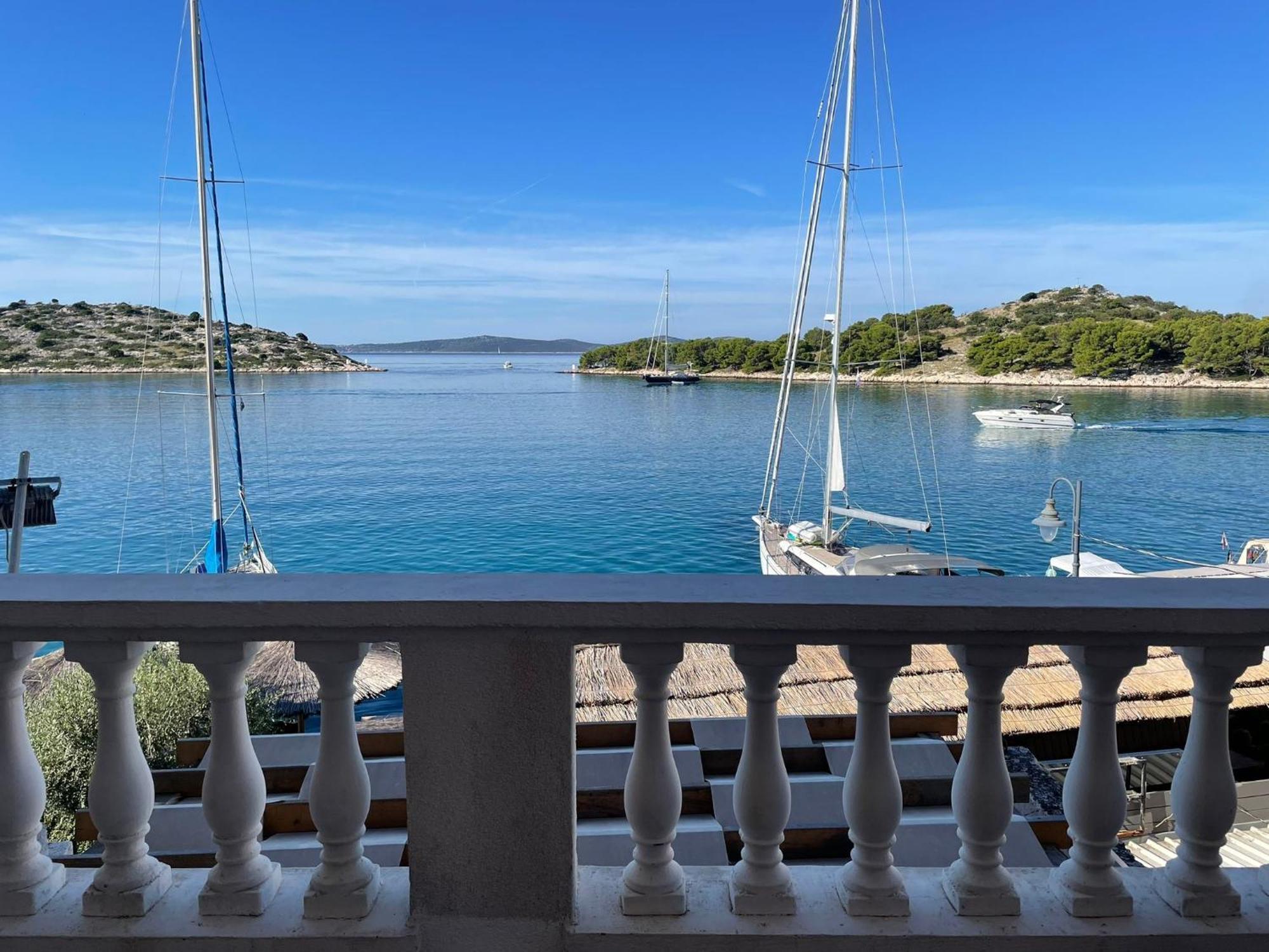 Apartman Roko Tribalj Exteriér fotografie